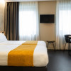 37 Lodge Courbevoie La Defense